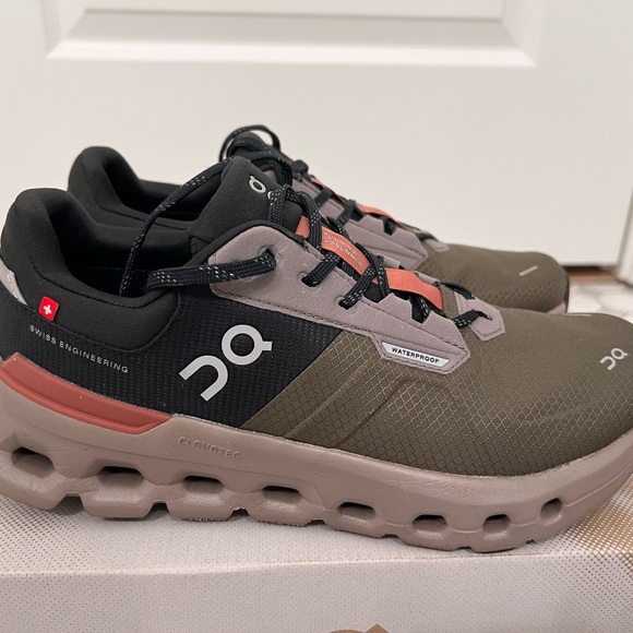 On Women's Cloudrunner 2 Waterproof - Picture 3 of 9